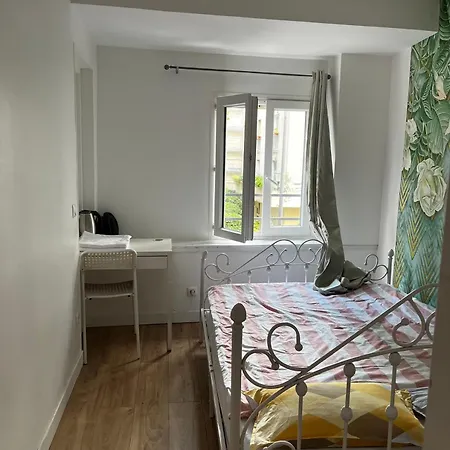 بيت شباب Chez Mia