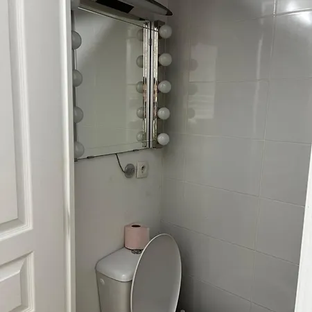 Chez Mia باريس