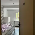 Chez Mia