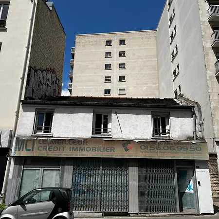 Chez Mia